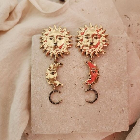NWT ZARA SUN AND MOON EARRINGS - Picture 9 of 9